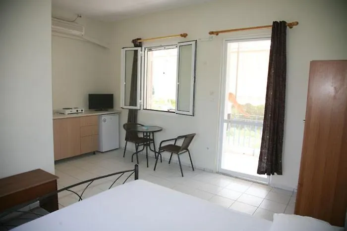 Hotel Liza Rooms Lixouri