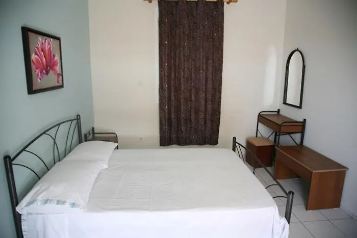 Liza Rooms Lixouri Grecia